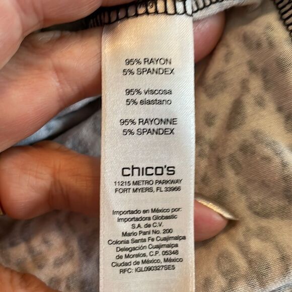 Chico’s “The Ultimate Tee” leopard print long sleeved T-shirt - Picture 8 of 9